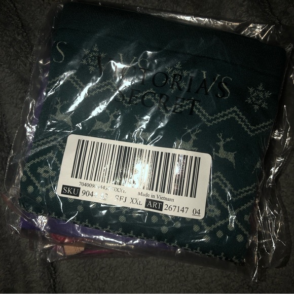 VS Panties Bundle (5) XXL - Picture 5 of 6